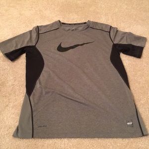 🗣Nike dry fit t-shirt🗣